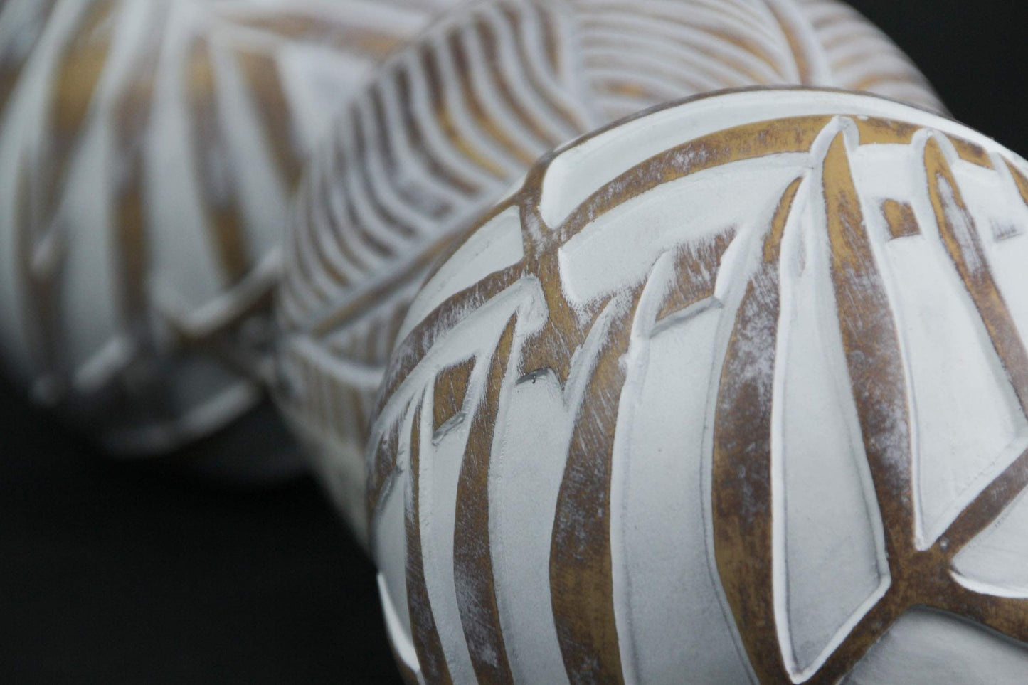 White Decor Balls Set Leaf Design